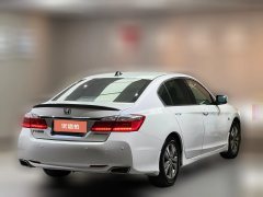 2016 Honda Accord 2015 2.0 AT ComfortLX #4