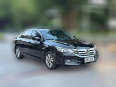 2016 Honda Accord 2015 2.0 AT ComfortLX #3