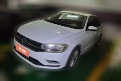 2016 Volkswagen Bora Sedan 2016 1.6 MT Comfort #1