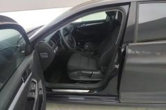 2016 Volkswagen Sagitar 2015 1.6 MT Fashion #9