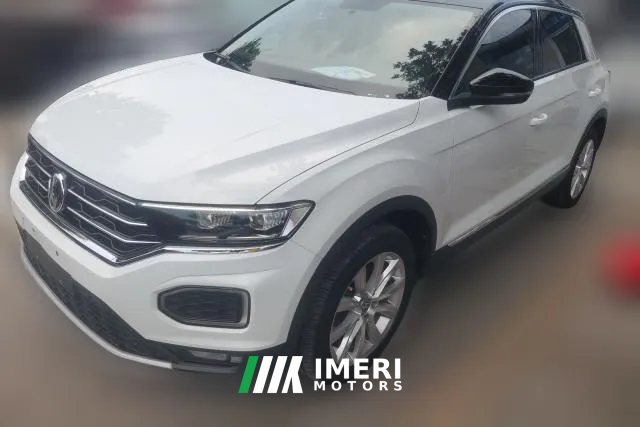 2018 Volkswagen T-Roc 2018 1.4T AT 230TSIFashionFWD