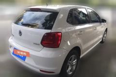2015 Volkswagen Polo Hatchback 2014 1.4 MT Fashion #3