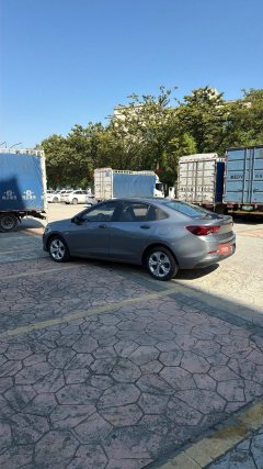 2019 Chevrolet Cavalier 2020 1.0T AT 325THappyEdition #3