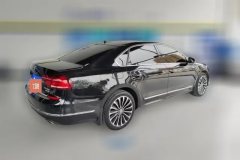 2017 Volkswagen Passat 2017 1.8T AT 330TSIYu ZunEdition #3