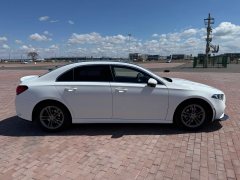2021 Mercedes-Benz A-Class 2021 1.3T A 180 L Sportsedan chair #7