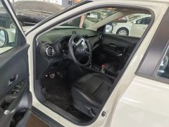 2023 Nissan Kicks 2022 1.5L CVT XL AT Fashion #7
