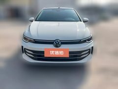 2025 Volkswagen Golf 2025 Facelift 300TSI Pro #2