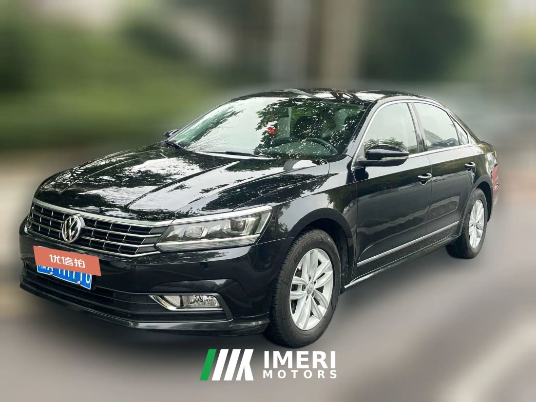 2016 Volkswagen Passat 2017 1.8T AT 300TSI DSG political intelligenceEdition