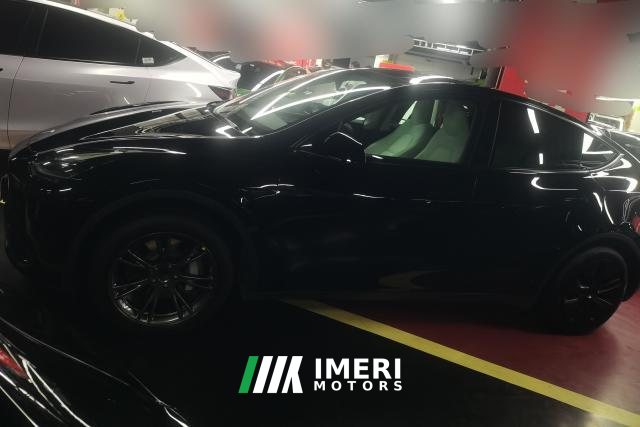 2024 Tesla Model Y 2023 rear wheel driveEdition