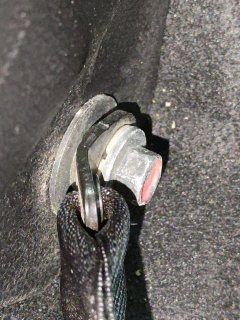 Left Front Seatbelt