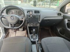 2018 Volkswagen Polo Hatchback 2018 1.5 AT Safe driving #5