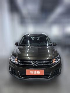 2016 Volkswagen Tiguan 2016 1.8T AT 300TSILuxury FWD #2