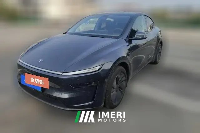 2025 Tesla Model Y 2025 rear wheel drive First Edition