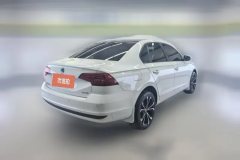 2016 Volkswagen Bora Sedan 2016 1.6 AT Fashion #3