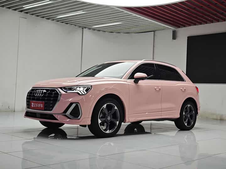 Audi Q3 2021 35 TFSI Fashionable and Dynamic