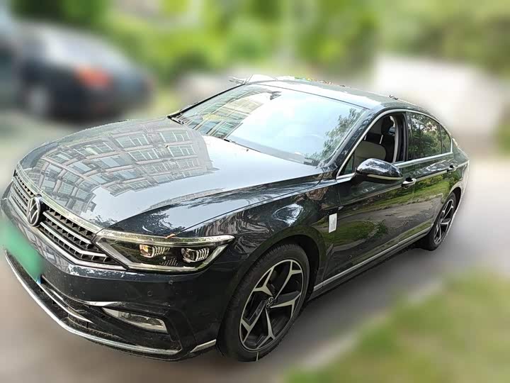 Magotan 2023 2 Million Edition 330TSI DSG Leading Model