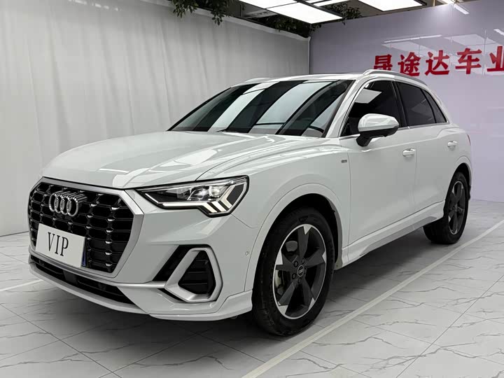 Audi Q3 2023 35 TFSI Fashionable and Dynamic (1.4T)