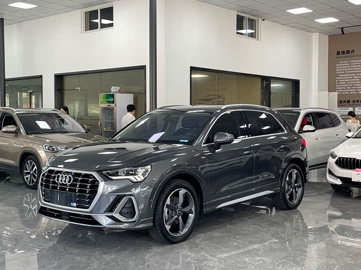 Audi Q3 2023 35 TFSI Fashionable and Dynamic (1.4T)