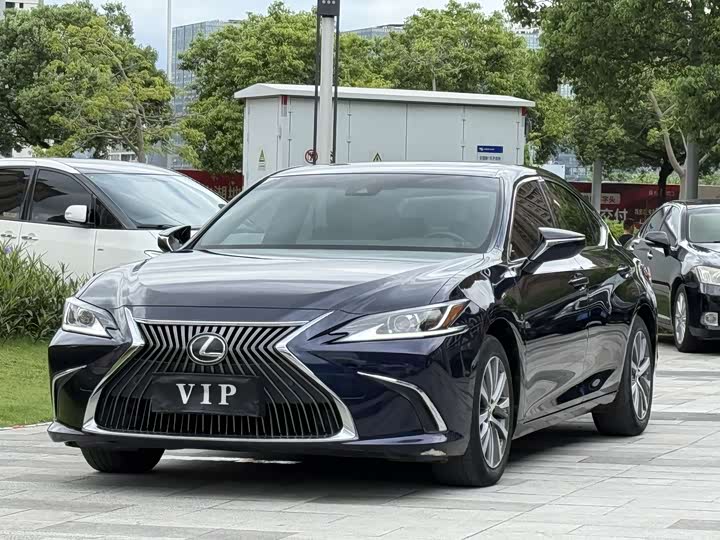 Lexus ES 2021 200 Excellence Edition