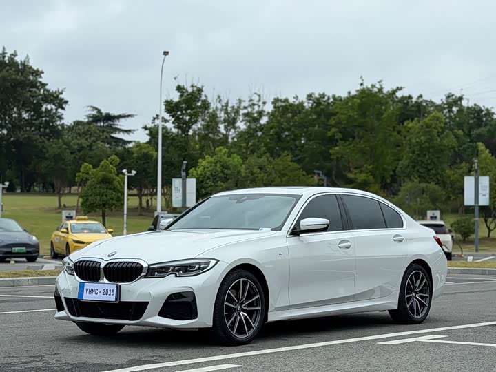 BMW 3 Series 2021 model facelift 2 325Li M sports package