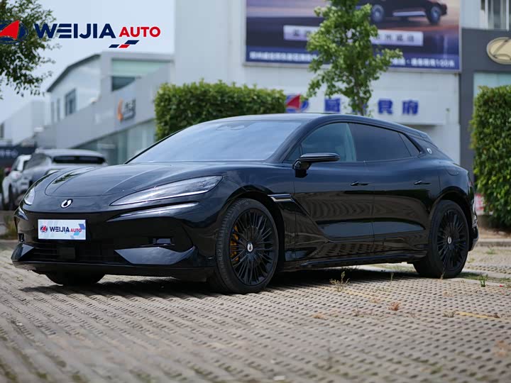 Denza Z9 2024 1100km AWD Ultra