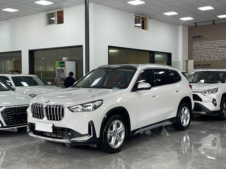 BMW X1 2023 sDrive20Li X-Line