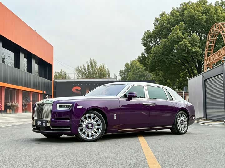 Phantom 2018 6.7T long wheelbase version
