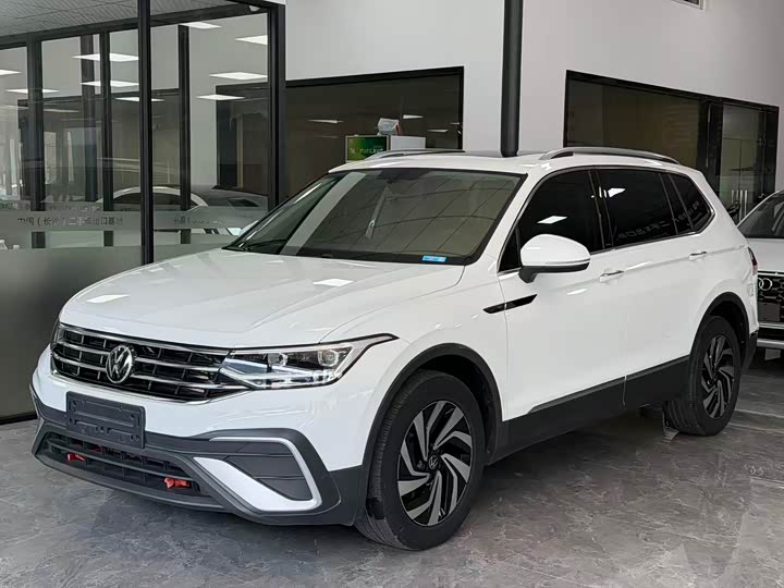 Tiguan L 2023 280TSI automatic two-wheel drive Chaochuang limited edition