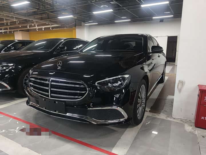 Mercedes-Benz E-Class 2023 E 300 L Fashion