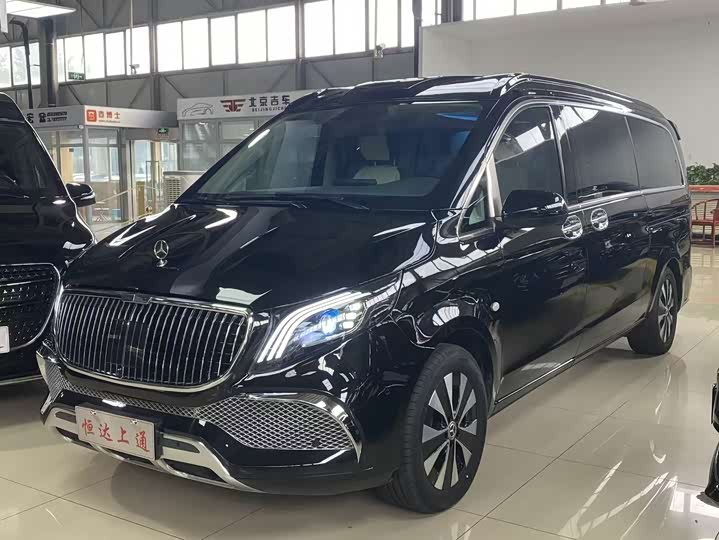 Vito 2023 2.0T Business Edition 7 seats