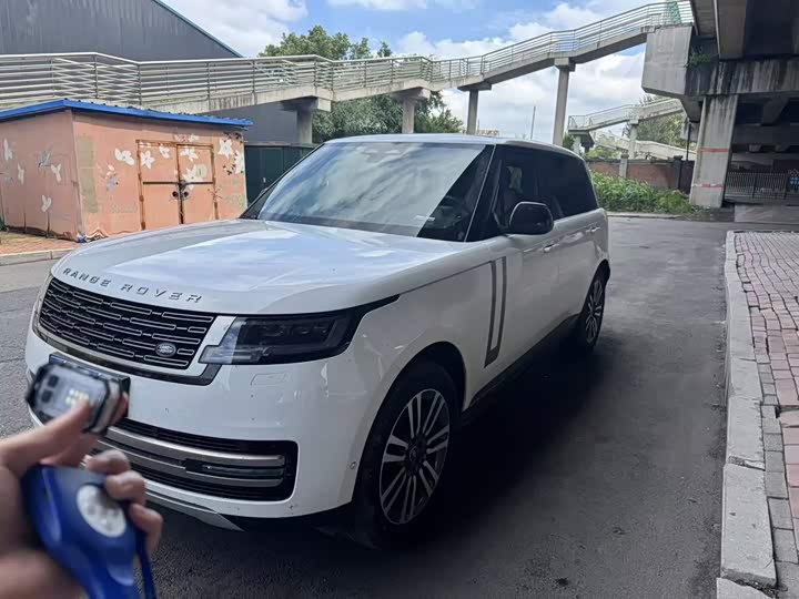 Range Rover 2024 3.0 L6 400PS Extended Edition