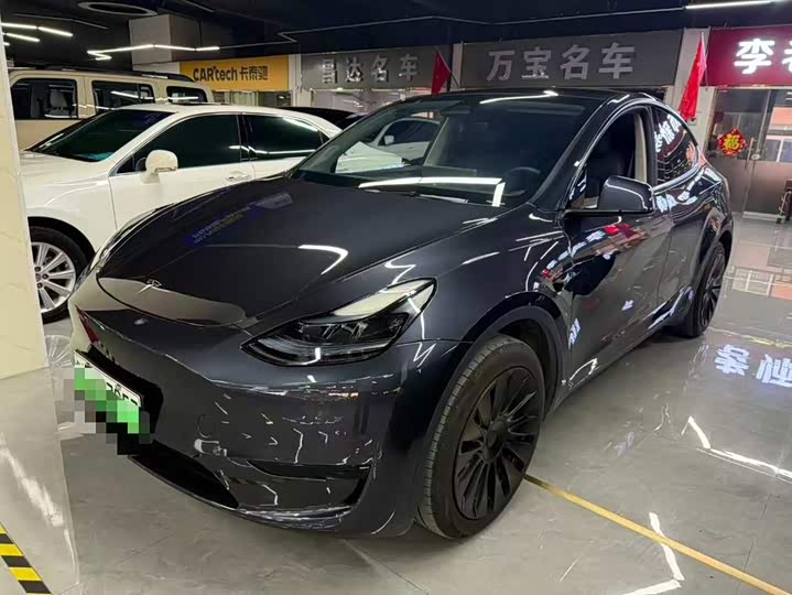 Model Y 2024 rear-wheel drive version