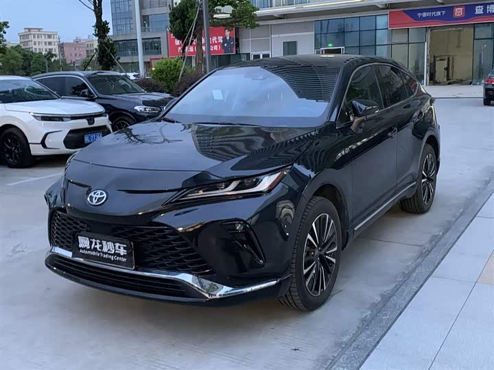 Venza 2023 2.0L CVT FWD Premium Edition