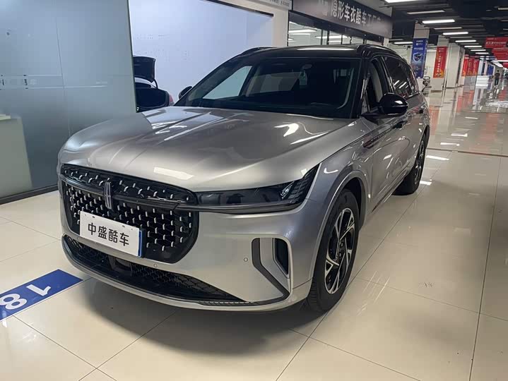 Nautilus 2025 2.0T AWD Hybrid Premiere