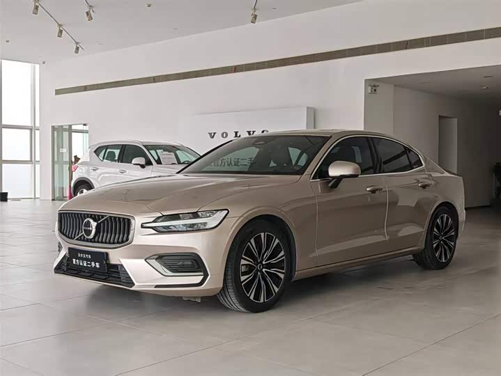 Volvo S60 2024 B4 Zhiyuan Luxury Edition