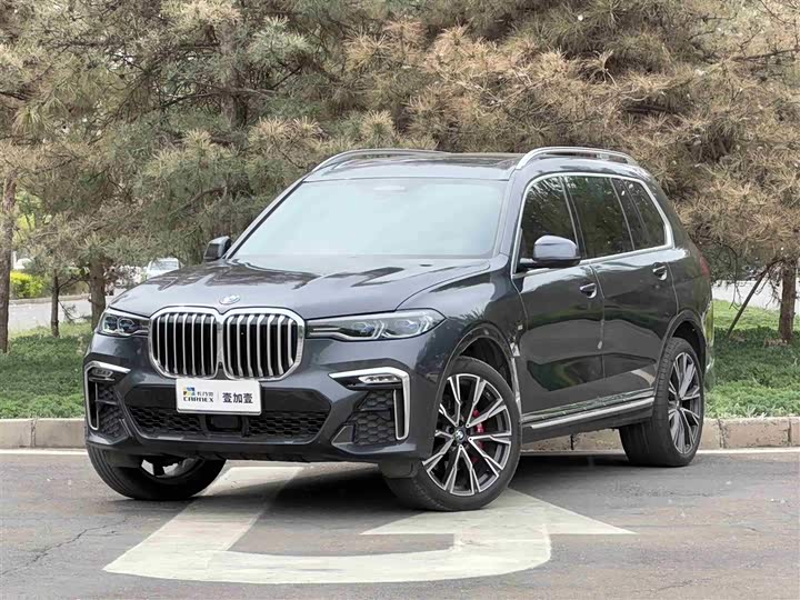 BMW X7 2021 xDrive40i Executive M Sports Package