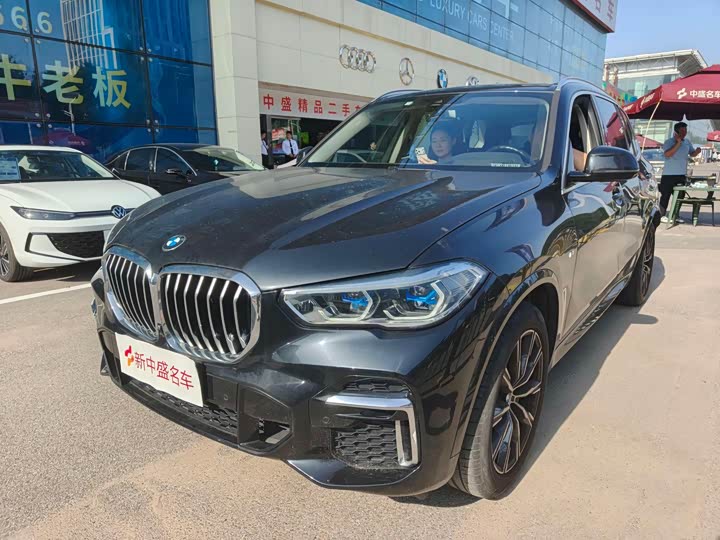 BMW X5 2022 facelift xDrive 30Li exclusive M sports package