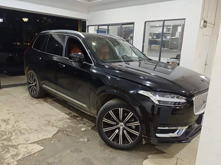 Volvo XC90 2023 B6 Zhiyi Luxury Edition 7 seats
