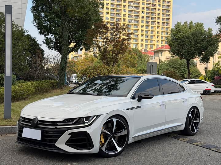 FAW-Volkswagen CC 2023 380TSI eye-catching version