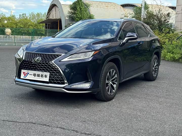 Lexus RX 2020 facelift 300 two-wheel drive comfort version