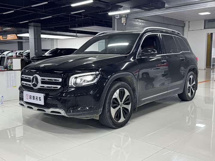 Mercedes-Benz GLB 2023 GLB 220 Fashion Model