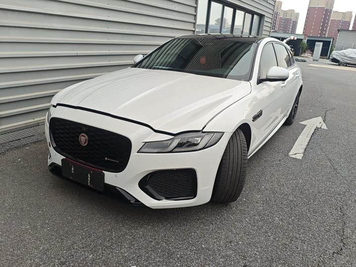 Jaguar XFL 2021 XFL 2.0T P250 four-wheel drive obsidian sports version