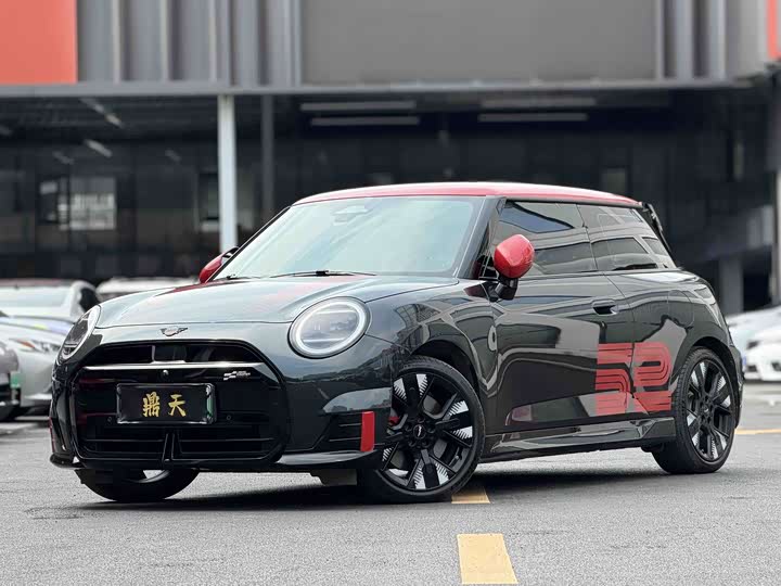 ELECTRIC MINI JCW 2025 JOHN COOPER WORKS