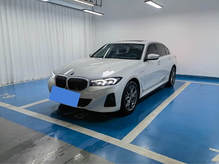 BMW i3 2025 eDrive 35 L
