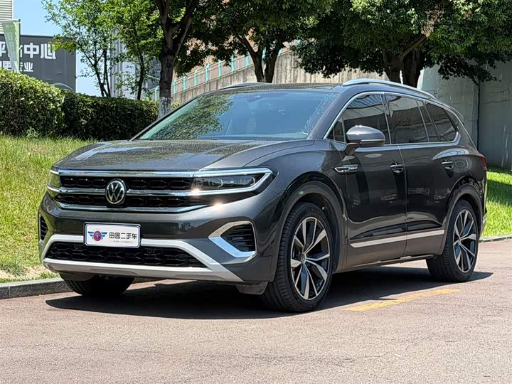 Talagon 2022 530TSI 4WD Flagship Pro 6-Seater