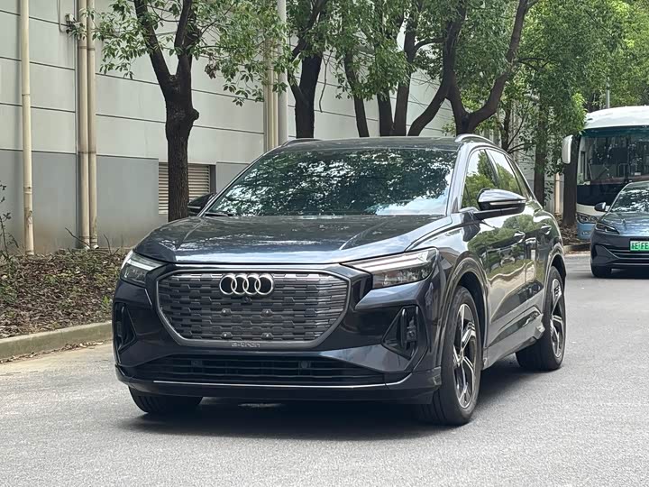 Audi Q4 e-tron 2023 40 e-tron Edition One
