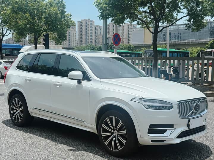 Volvo XC90 2025 B6 Plus Luxury 7-Seater