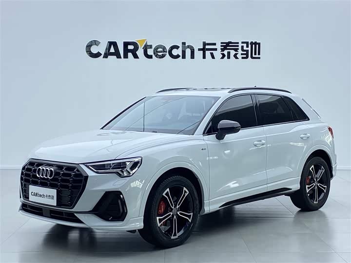 Audi Q3 2021 35 TFSI aggressive and dynamic