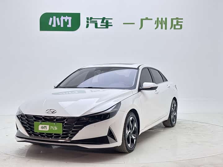 Elantra 2022 1.5L CVT LUX Premium Edition