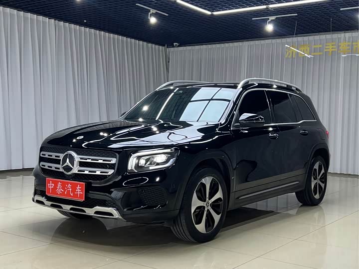 Mercedes-Benz GLB 2023 GLB 220 Fashion Model